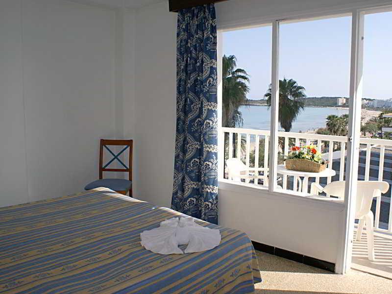 Hotel Goya Cala Millor  Exteriör bild